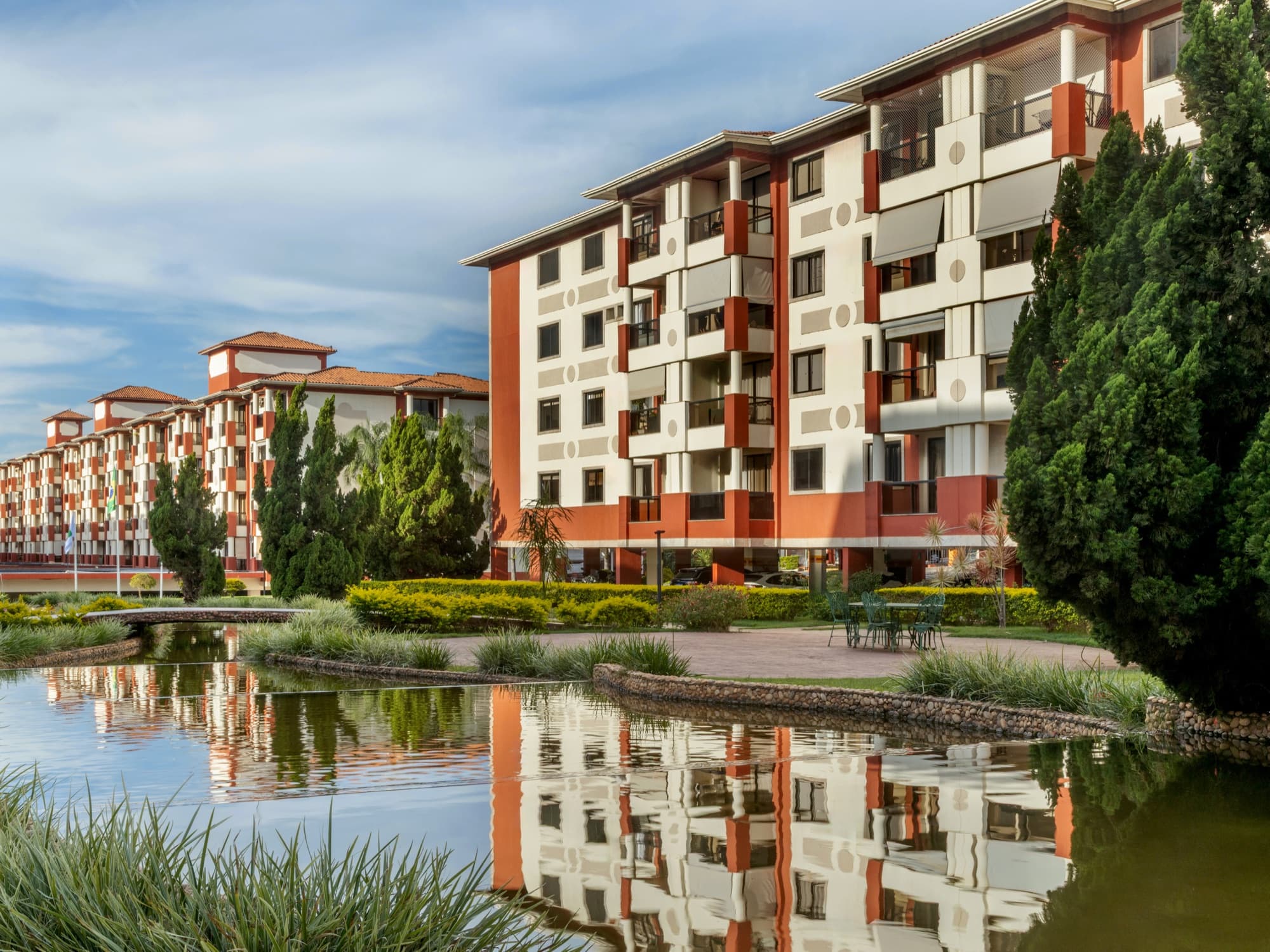 Fachada do Lake Side